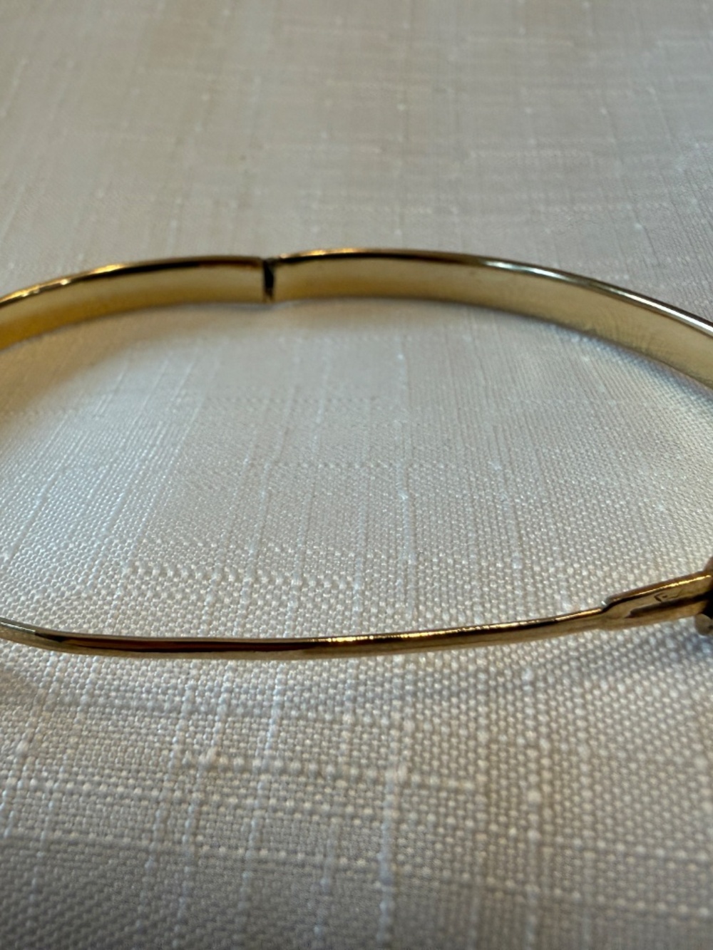 14k Gold Snap Clasp Etched Bangle Bracelet - Picture 3 of 8